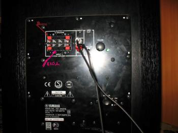 Сабвуфер Yamaha YST-SW216, черный Сабвуфер Yamaha YST-SW216, черный