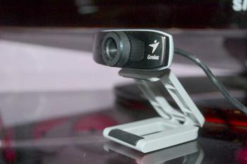 Web-камера Genius FaceCam 320, черный/серый [32200012100]