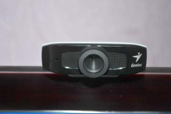 Web-камера Genius FaceCam 320, черный/серый [32200012100]