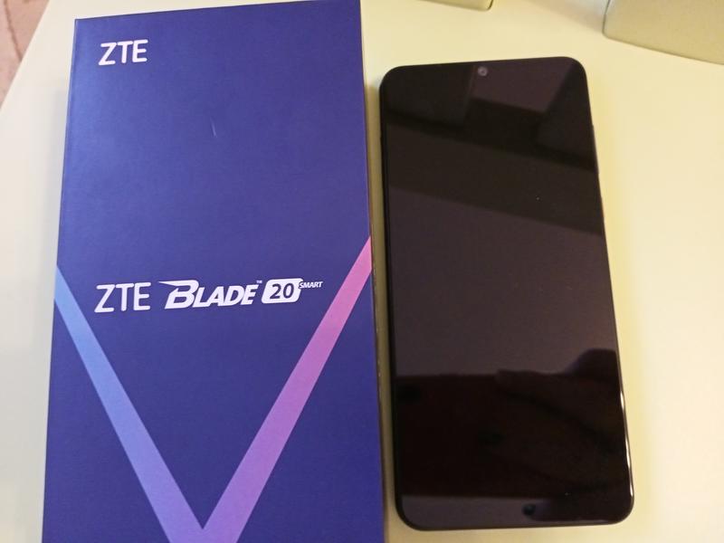 Стекло на телефон zte blade 20 smart с установкой